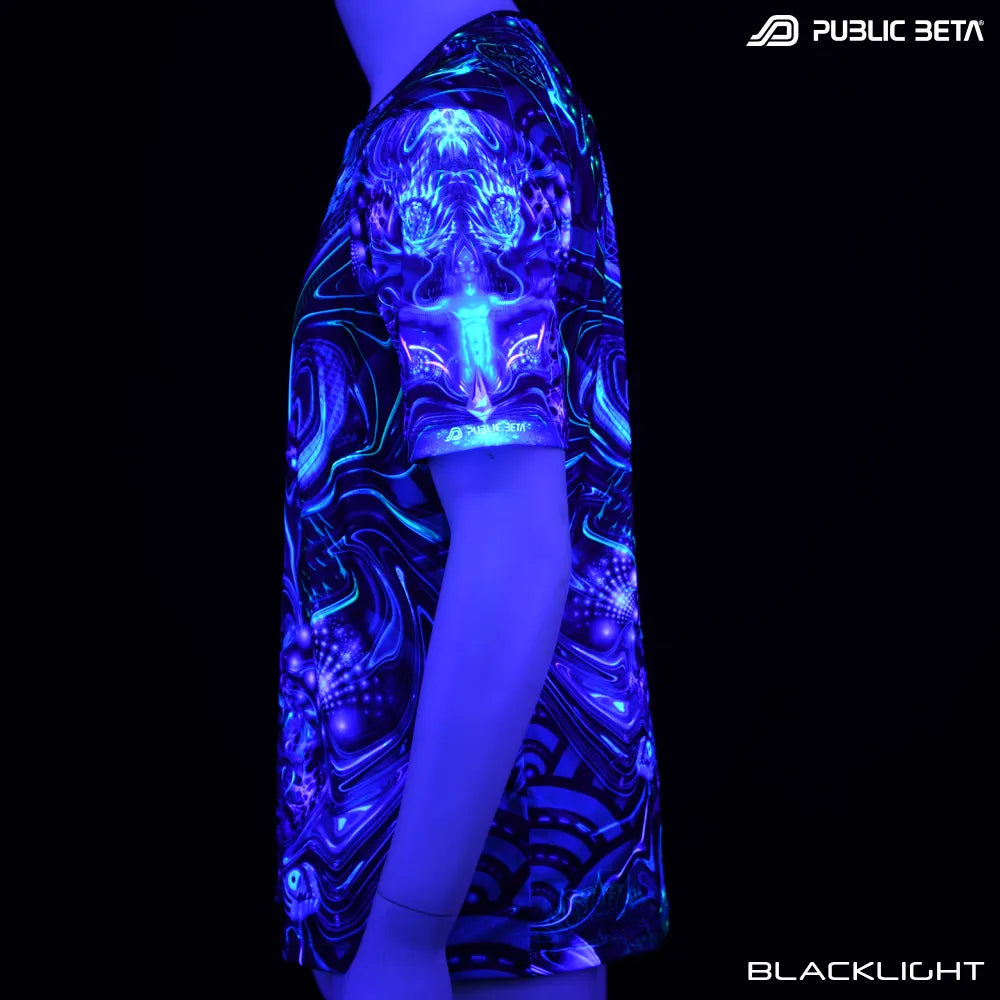 Glow in Blacklight T-Shirt / Mind Connection D162
