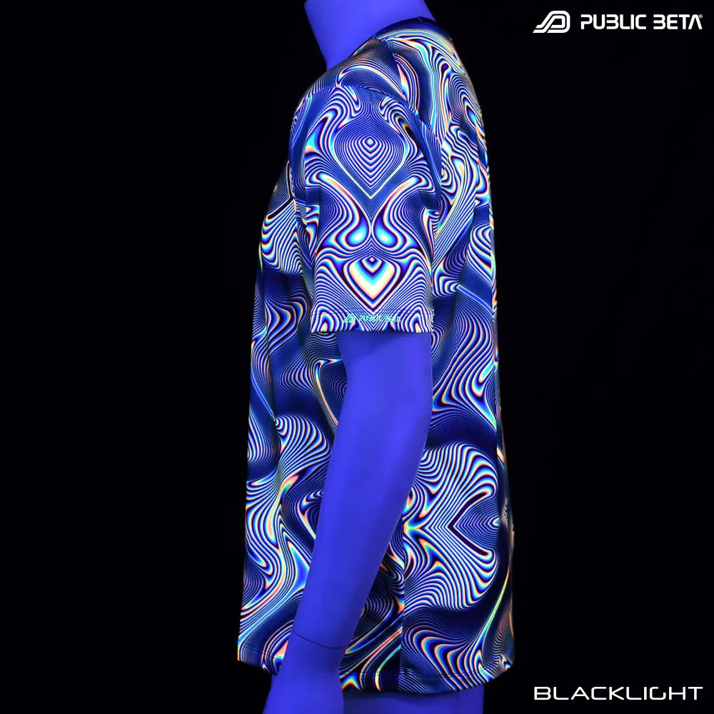 Liquid by Chaos Conzept D189 / Glow in Blacklight T-Shirt