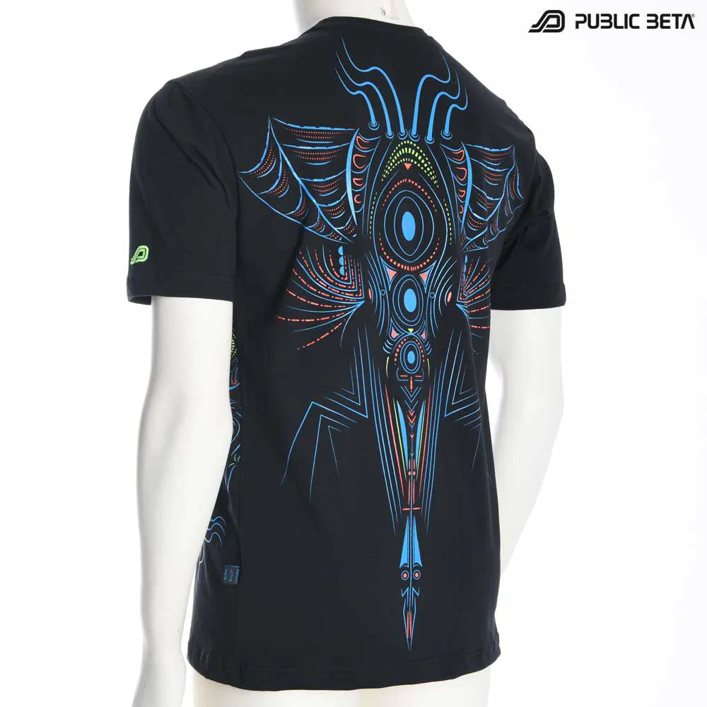 T-shirt with psychedelic UV-reactive graphics 