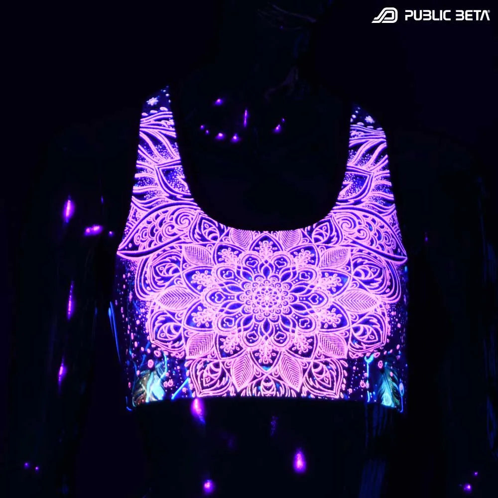 Active top with organic UV-reactive print