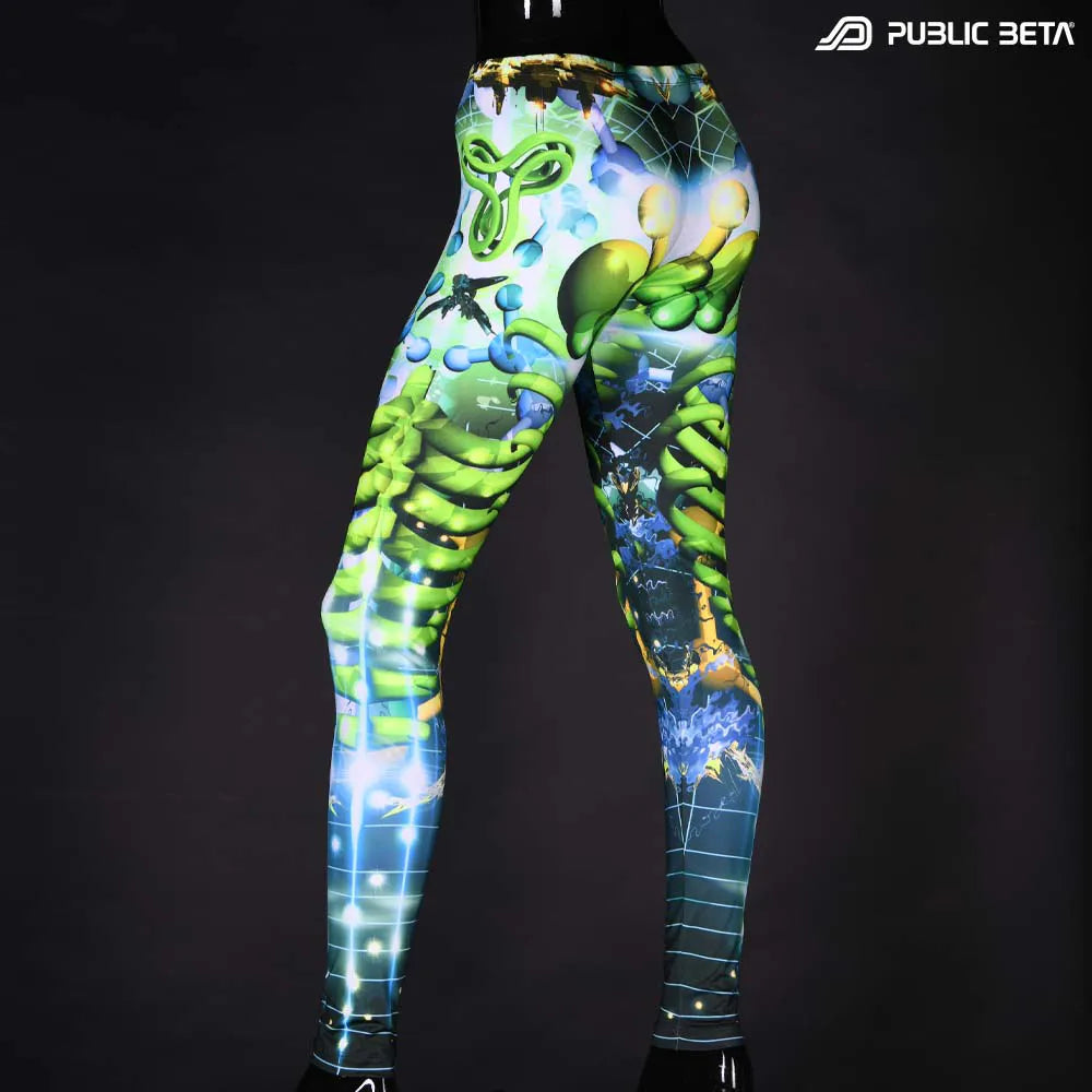 Leggings with UV-reactive futuristic print 