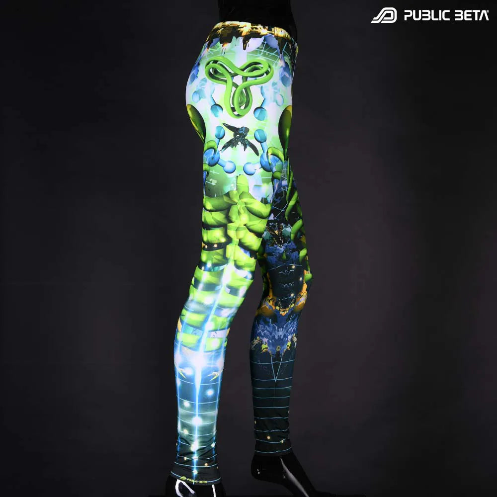 Leggings with UV-reactive futuristic print 