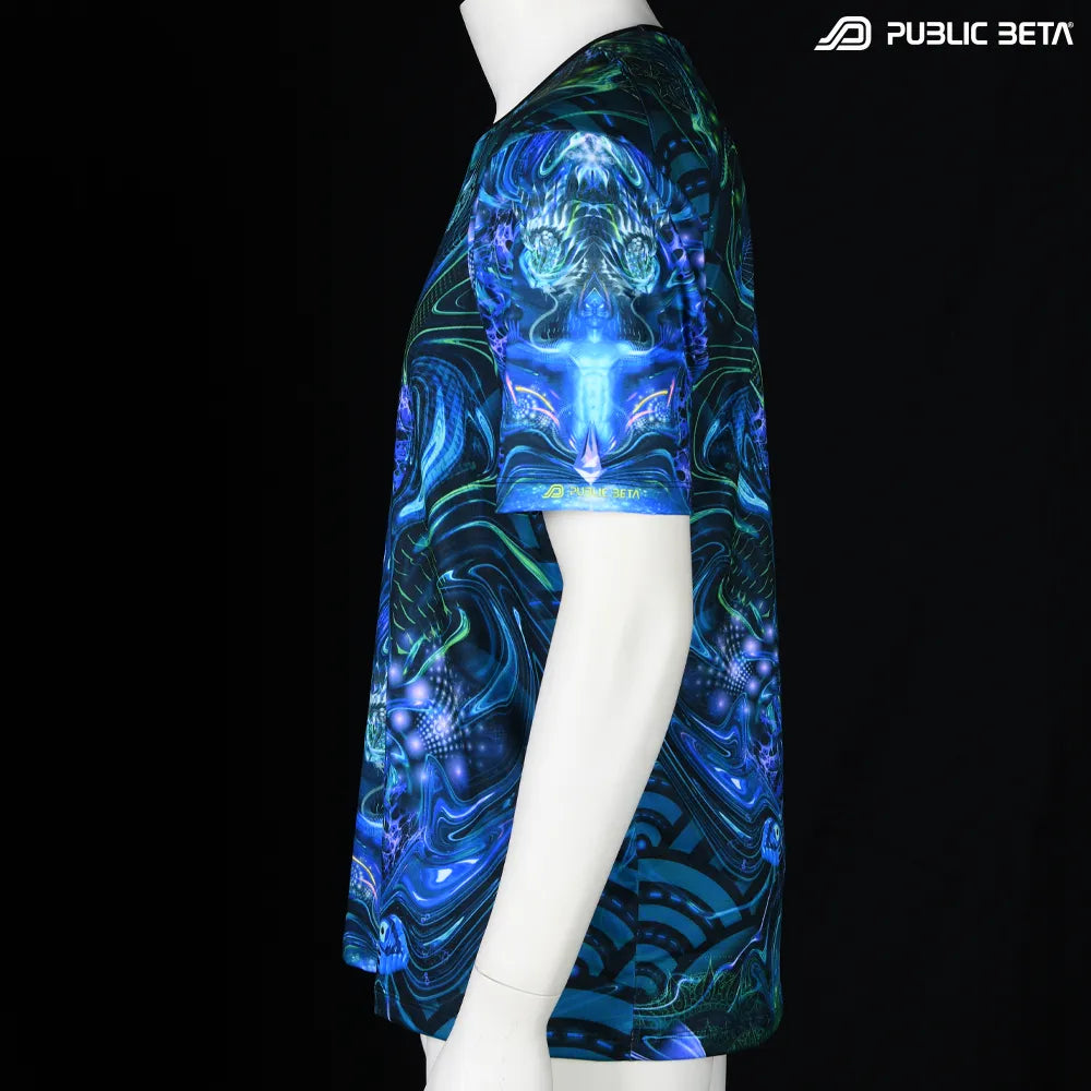 Glow in Blacklight T-Shirt / Mind Connection D162