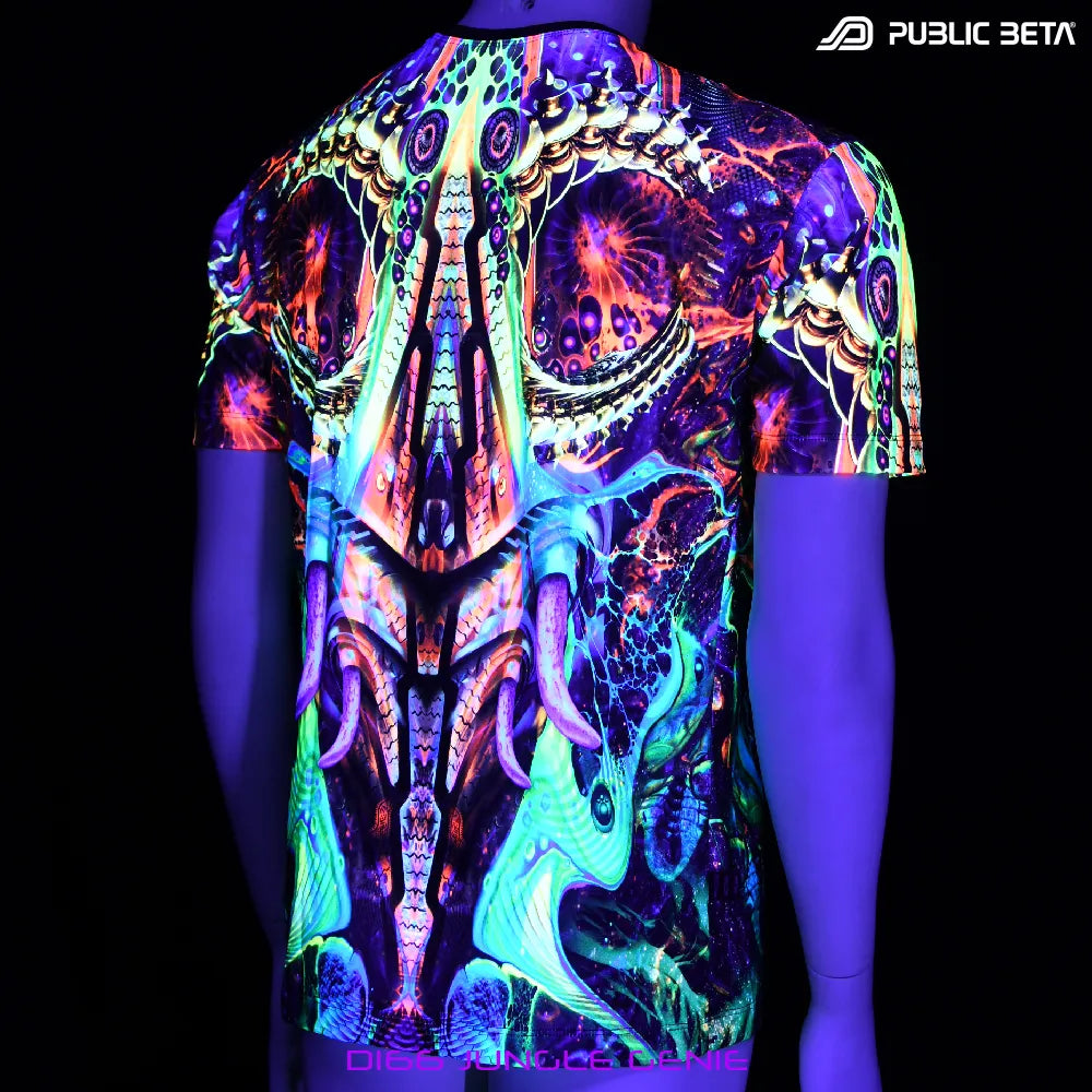 Glow in Blacklight T-Shirt / Jungle Genie D166