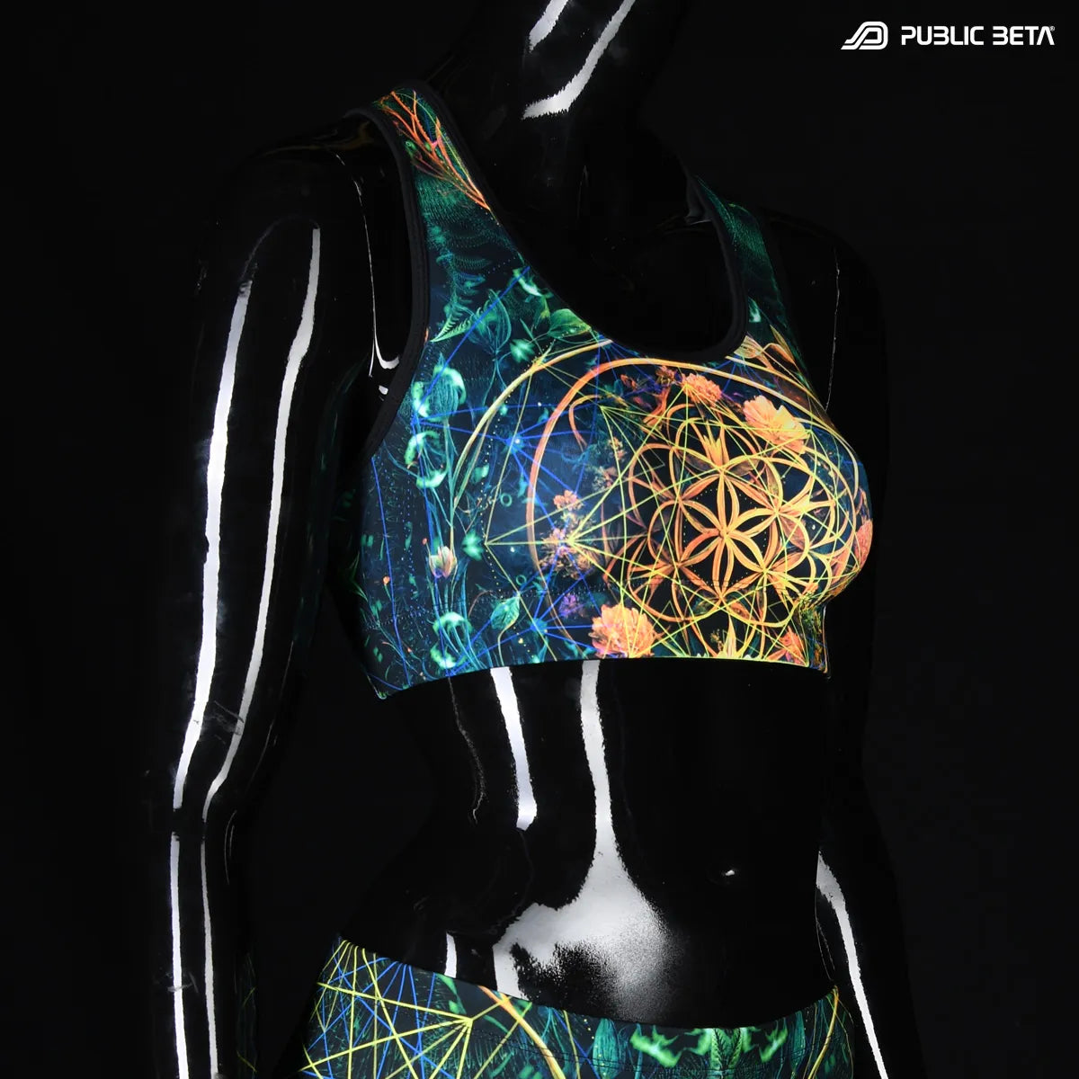 Sports bra with UV reactive print 