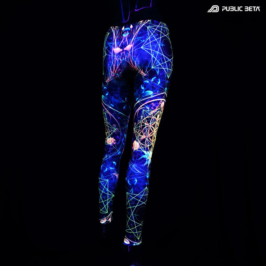 Leggings with uv reactive art print  glowing under blacklight
