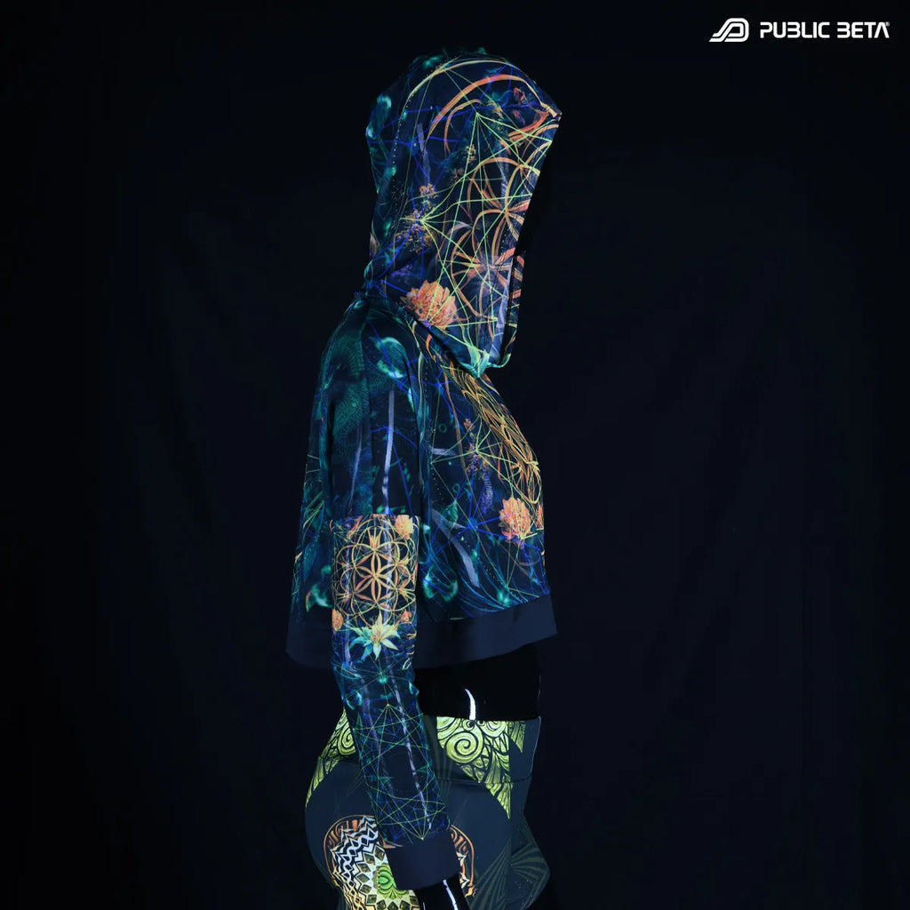 Hooded mesh top with uv reactive psychedelic art print 