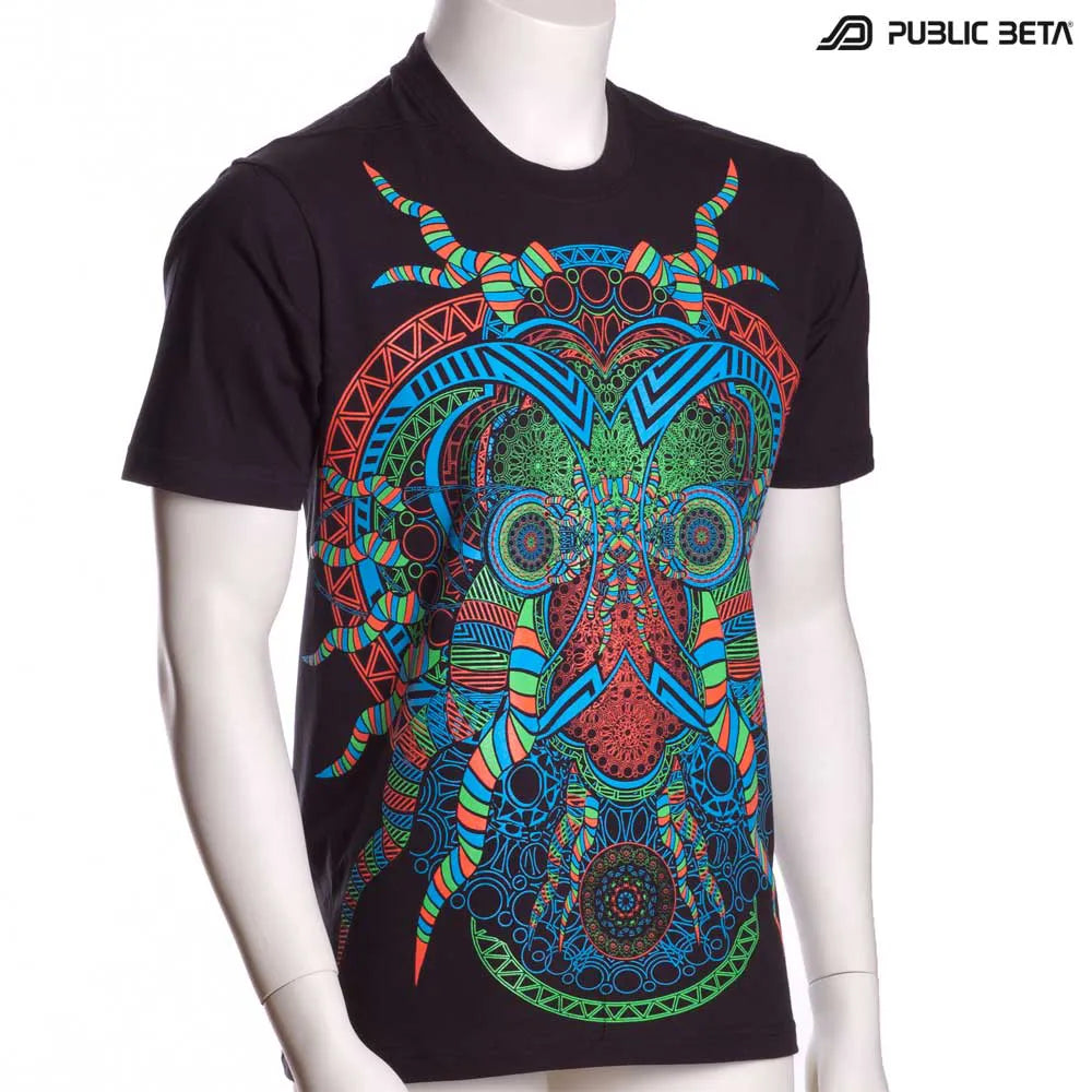 t-shirt with UV-reactive psychedelic art print