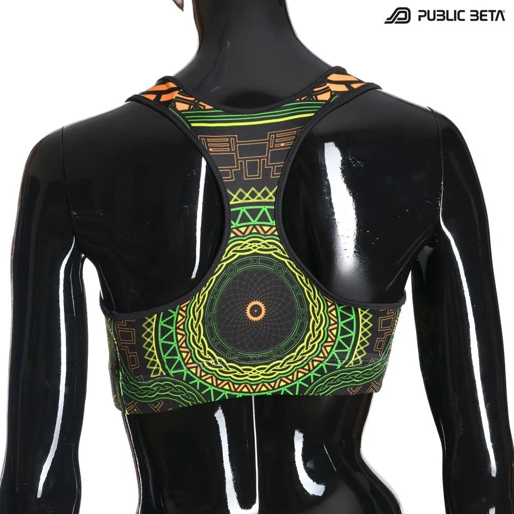 Active top with geometric UV-reactive graphics