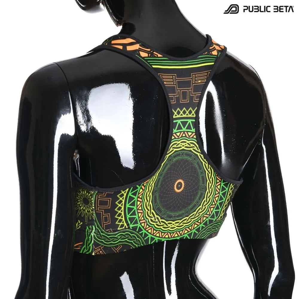 Active top with geometric UV-reactive graphics